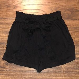 Black shorts w/tie